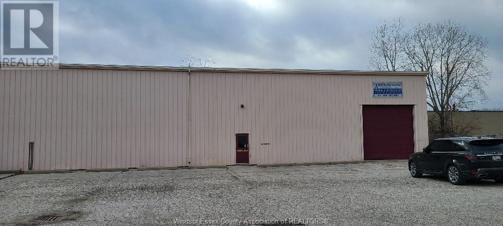 2679 Howard, Windsor — photograph 3