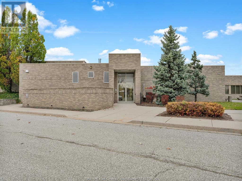 Industrial — 3000 Temple Drive, Windsor, Ontario