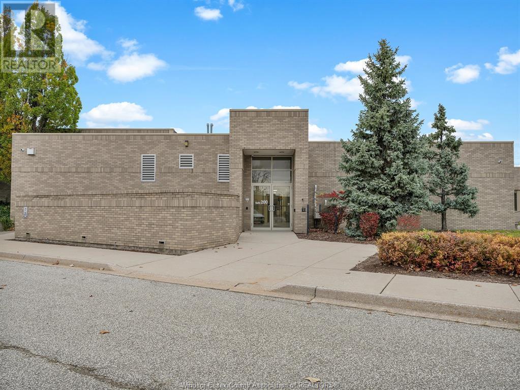 Industrial — 3000 Temple Drive, Windsor, Ontario
