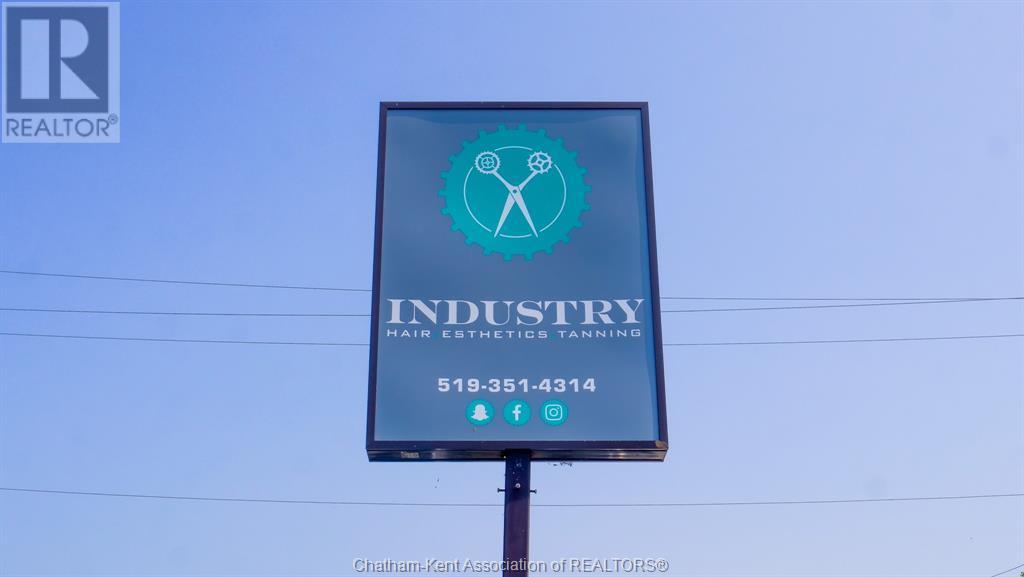 Business — 813 Queen Street, Chatham, Ontario
