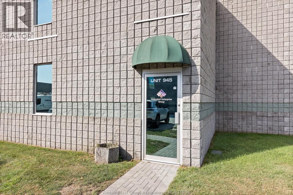 4510 Rhodes #945, Windsor — photograph 2