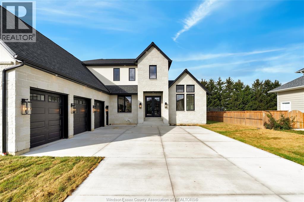 1443 Mullins Drive, Lakeshore — photograph 2