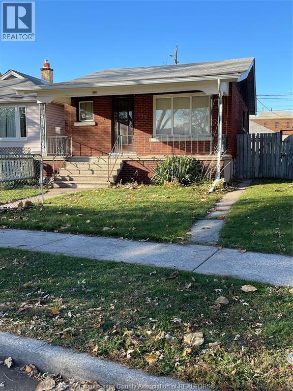 Single Family — 596 Irvine, Windsor, Ontario