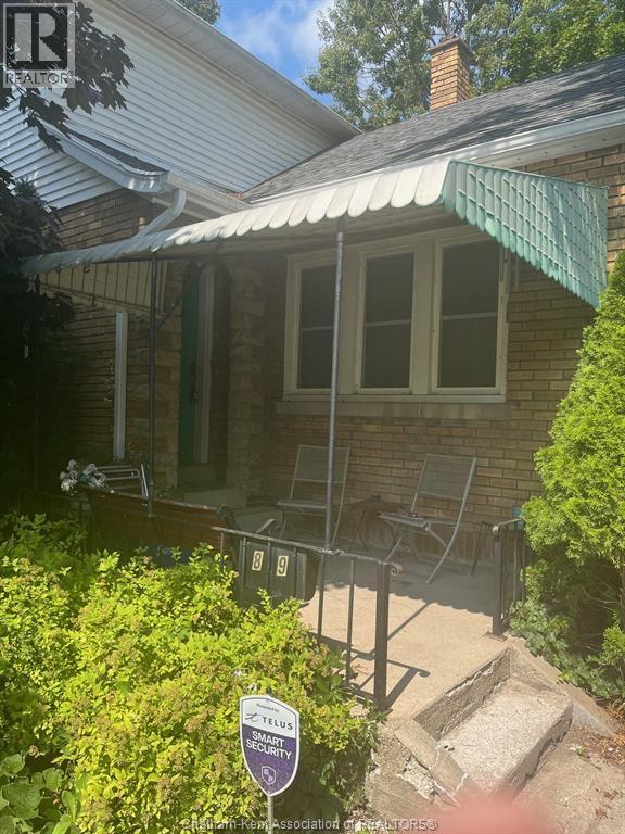 Single Family — 89 Gladstone Avenue, Chatham, Ontario
