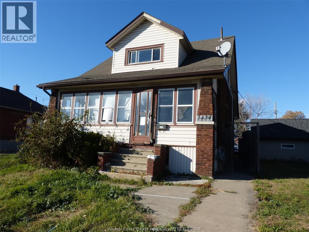 1434 Tecumseh Boulevard, Windsor — primary photograph