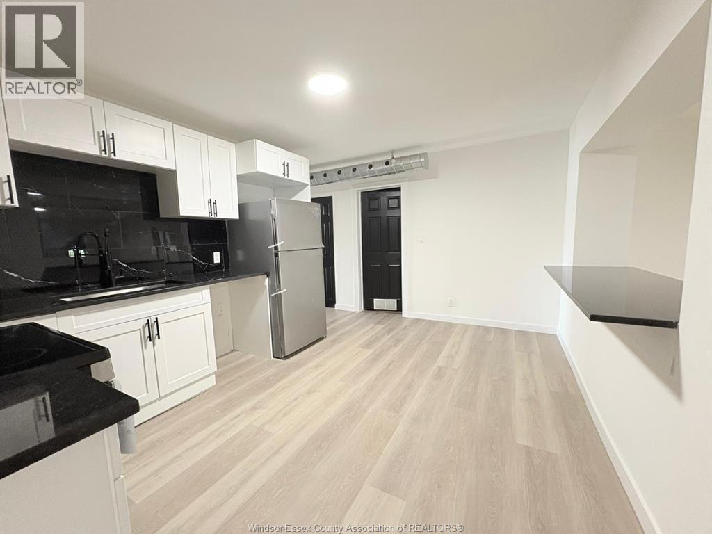 1370 Wyandotte Street #2, Windsor — primary photograph