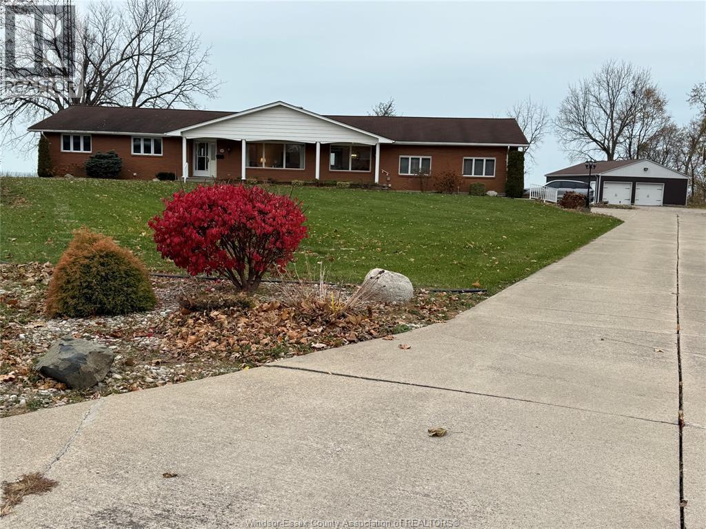 Single Family — 1239 Oxford Avenue, Kingsville, Ontario