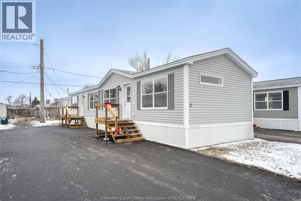 Single Family — 2 Linda Crescent, Lakeshore, Ontario