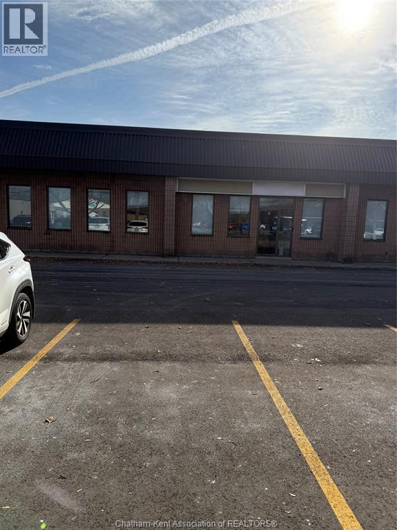 Industrial — 496 Riverview Drive, Chatham, Ontario
