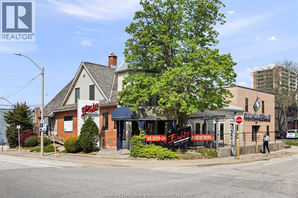 Industrial — 620 University Avenue, Windsor, Ontario