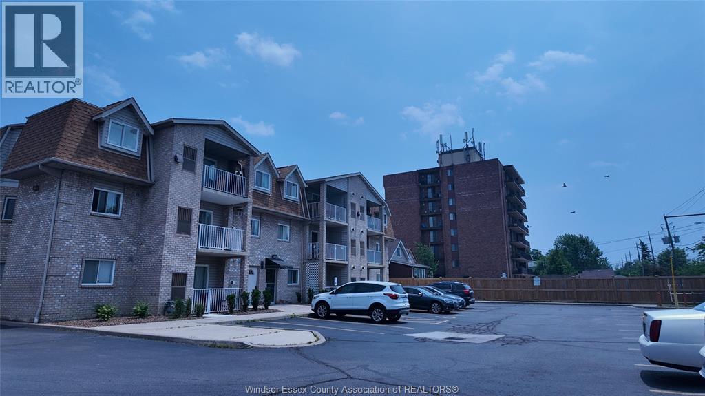 1323 Langlois Avenue #201, Windsor — photograph 3
