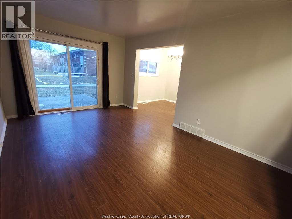 1800 Columbia Court #82, Windsor — photograph 2
