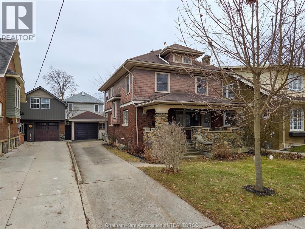 90 Stanley Avenue, Chatham — photograph 2