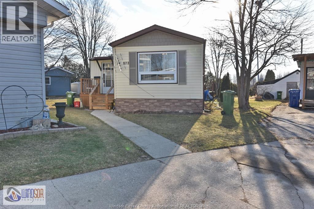 372 Regent Court, Essex — photograph 2