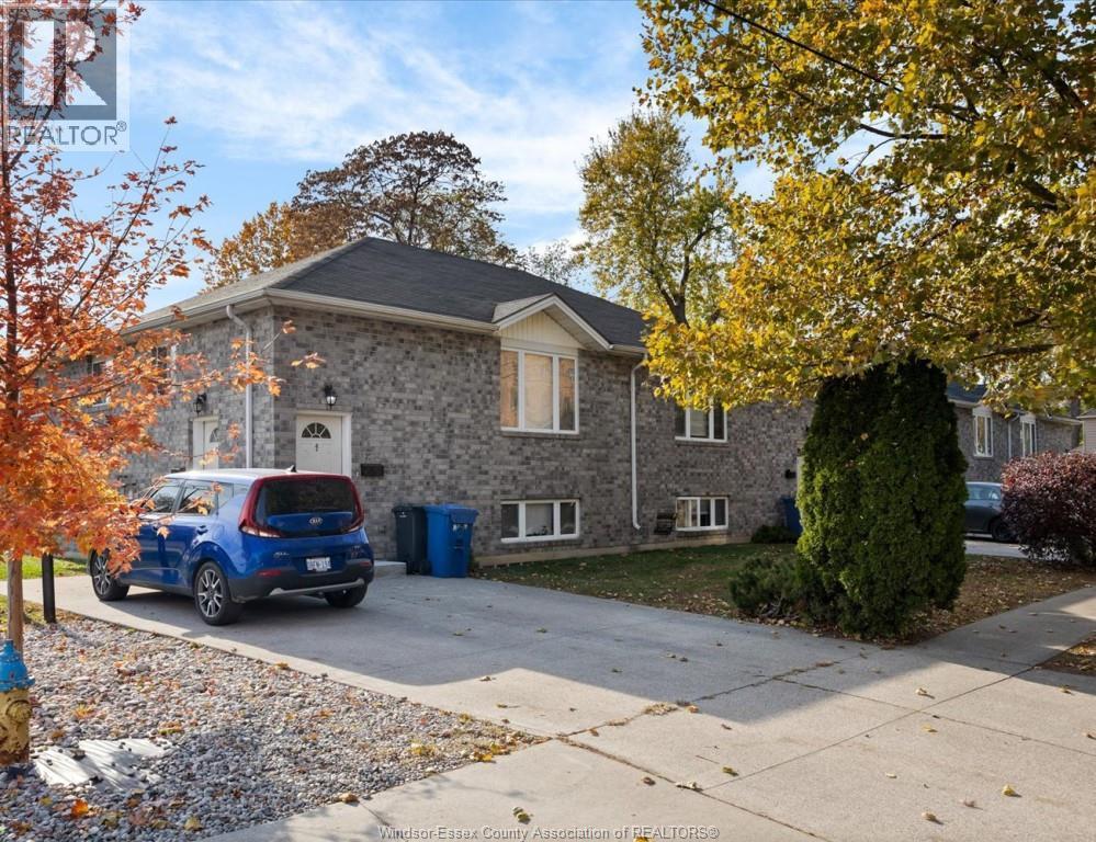 675 Chippawa #PER ROOM, Windsor — primary photograph