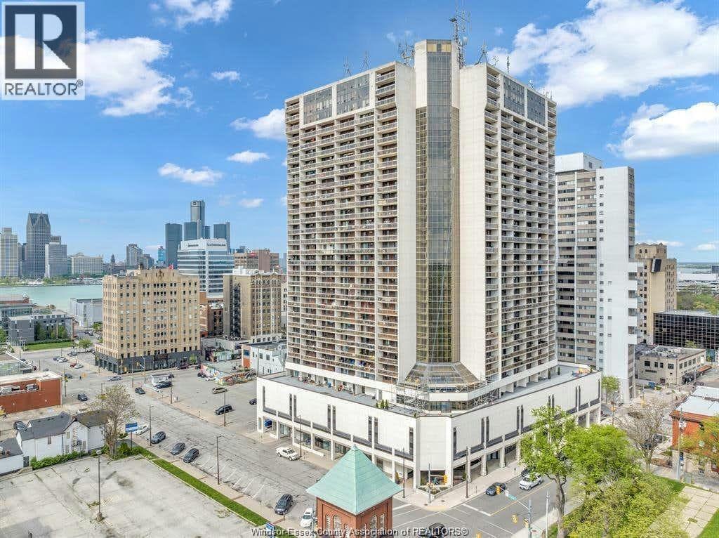 150 Park Street #2212, Windsor — primary photograph