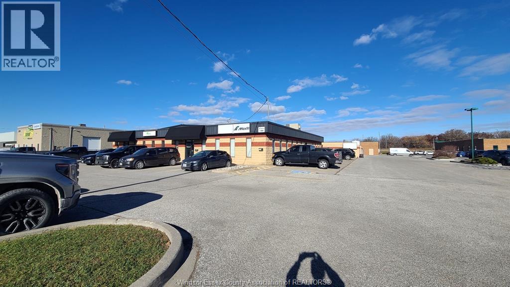 2996 Deziel Drive, Windsor — photograph 3