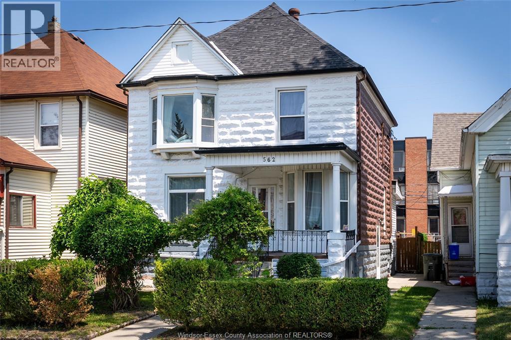 562 Dougall, Windsor — primary photograph