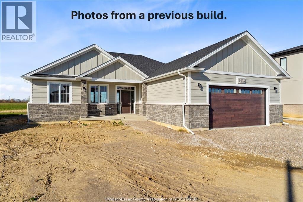 Single Family — 3515 Oke, LaSalle, Ontario