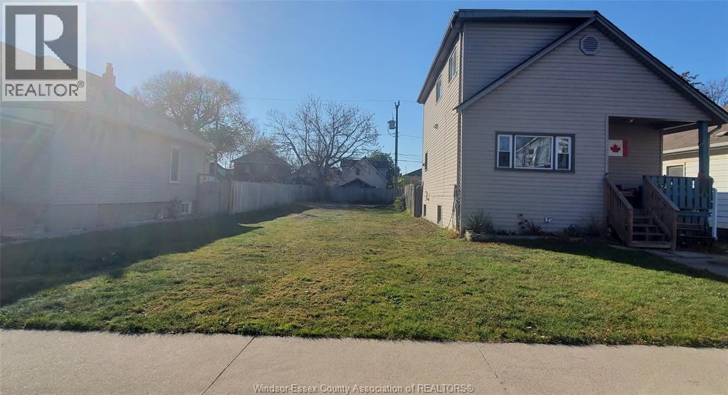 1171 Hickory Road, Windsor — photograph 2