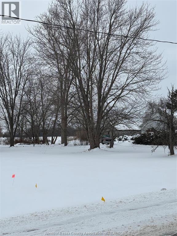 5075 North Talbot Road, Tecumseh — photograph 2