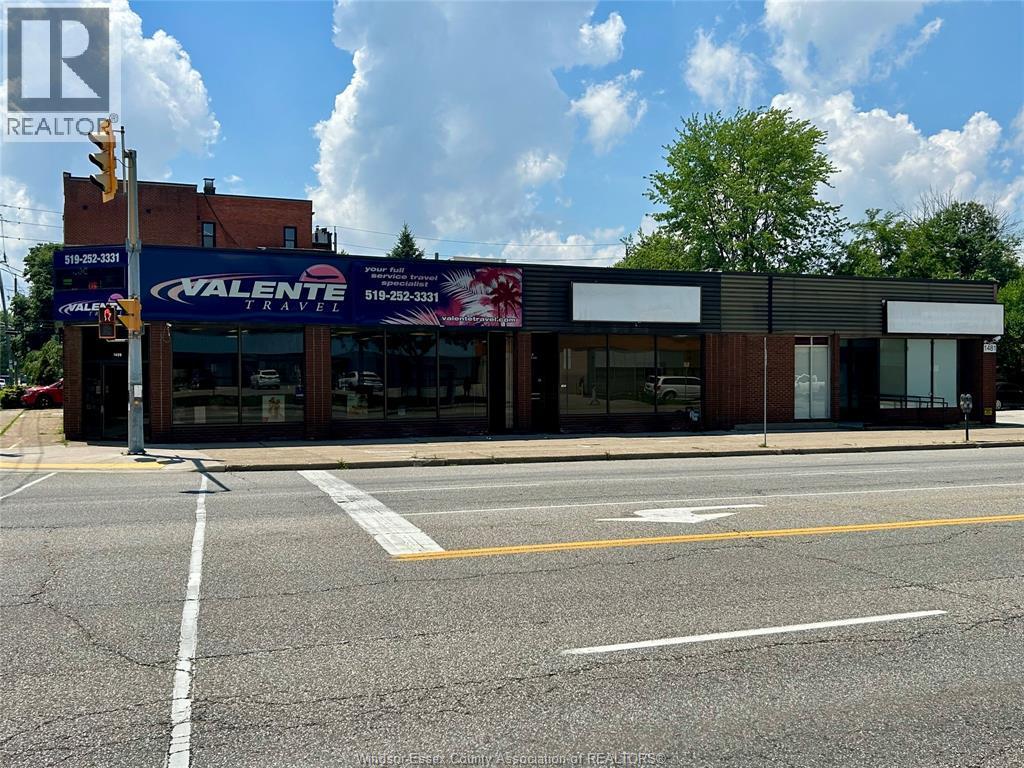 1481 Ouellette Avenue, Windsor — photograph 2