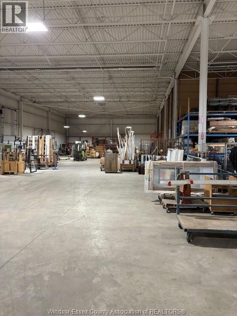6144 Morton Industrial Drive, LaSalle — photograph 2