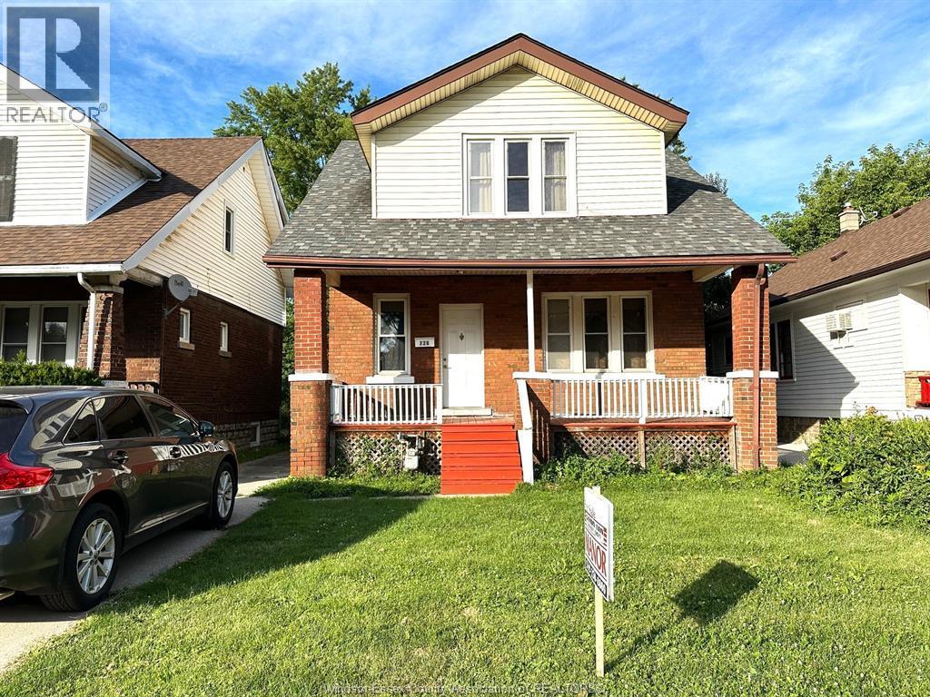 Single Family — 726 Partington, Windsor, Ontario
