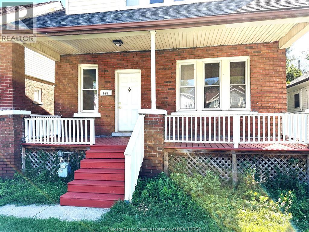 726 Partington, Windsor — photograph 2
