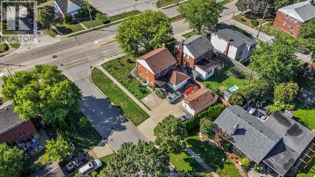 5188 Wyandotte, Windsor — photograph 2