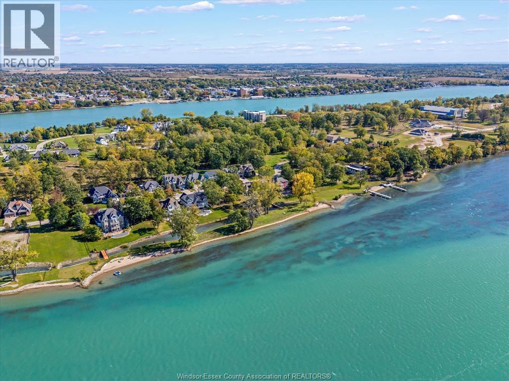 290 Crystal Bay Drive, Amherstburg — photograph 3