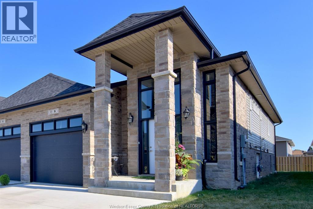 Single Family — 9 Woodland, Kingsville, Ontario