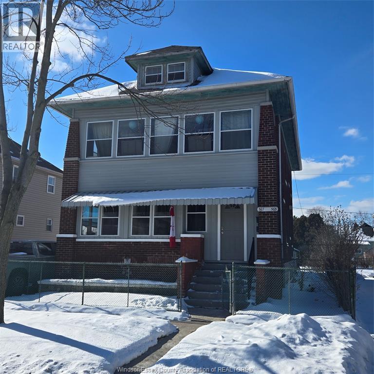 567 Oak, Windsor — primary photograph