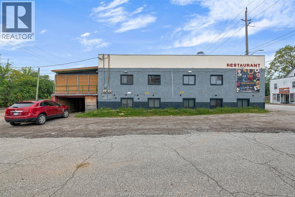 1011 Wyandotte, Windsor — photograph 3