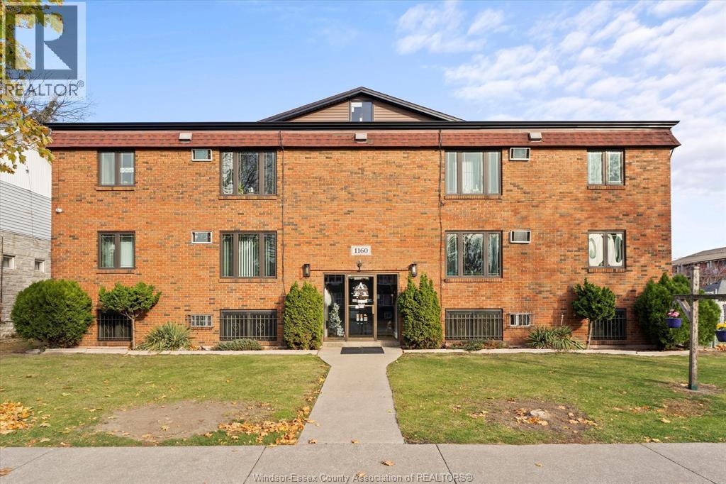 Single Family — 1160 Howard, Windsor, Ontario