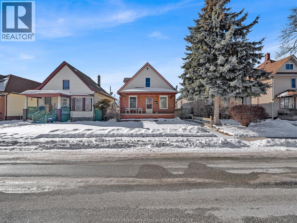 841 Pierre Avenue, Windsor — photograph 3