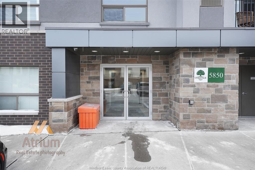 5850 Newman Boulevard #109, LaSalle — photograph 2