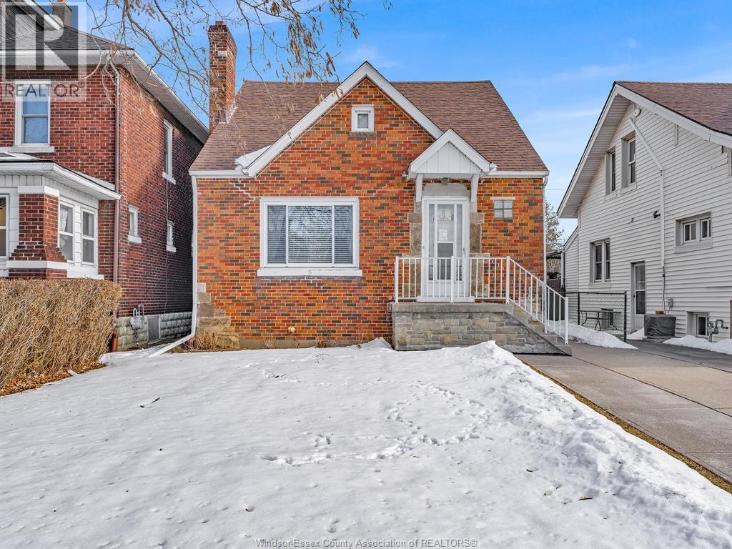 1082 Parent, Windsor — primary photograph