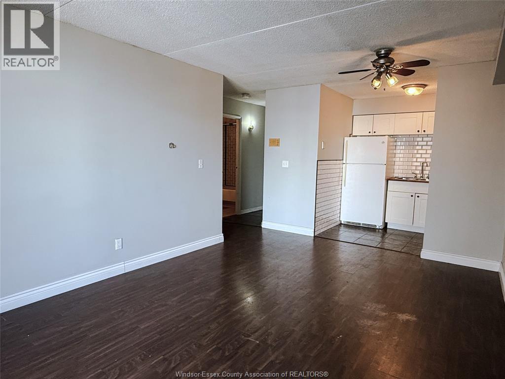 150 Park Street #1603, Windsor — photograph 3