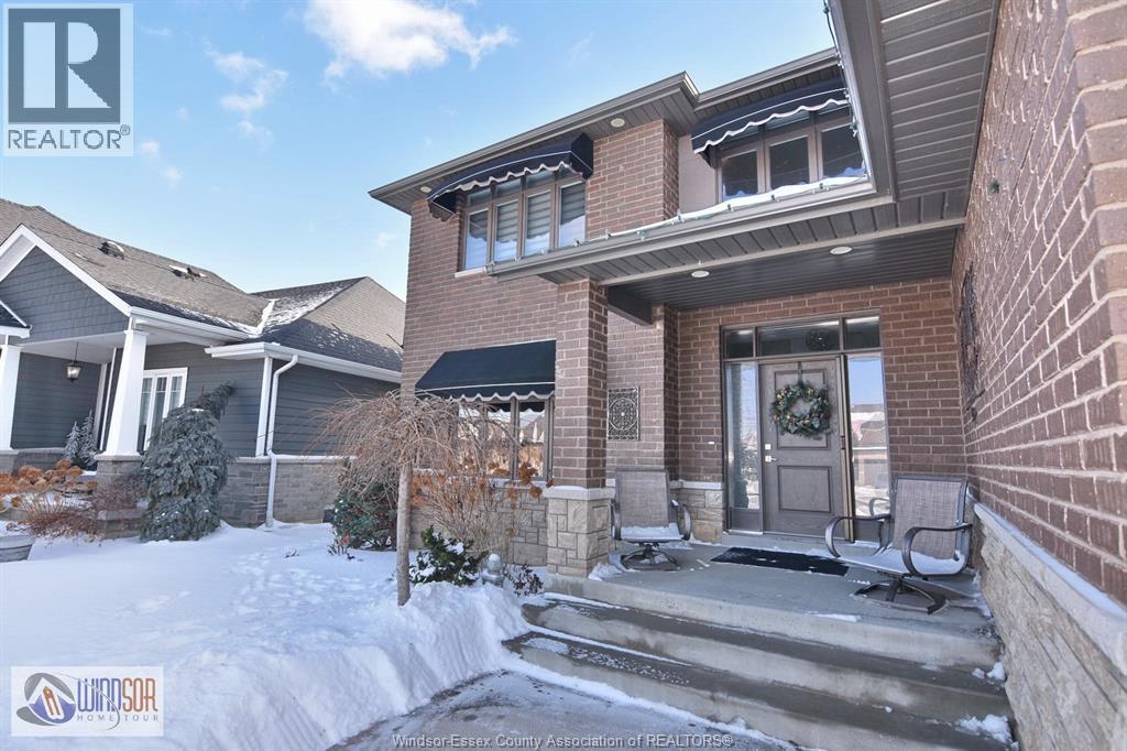 304 Carole Court, Lakeshore — photograph 2