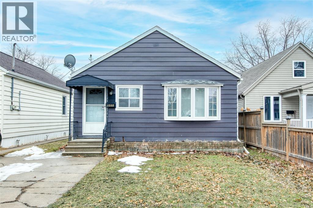 1655 Ford Boulevard, Windsor — primary photograph