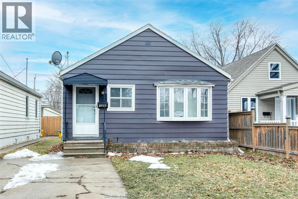 1655 Ford Boulevard, Windsor — photograph 2
