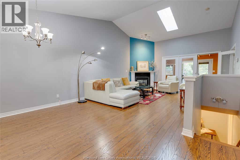 330 Saddle Lane, Kingsville — photograph 2