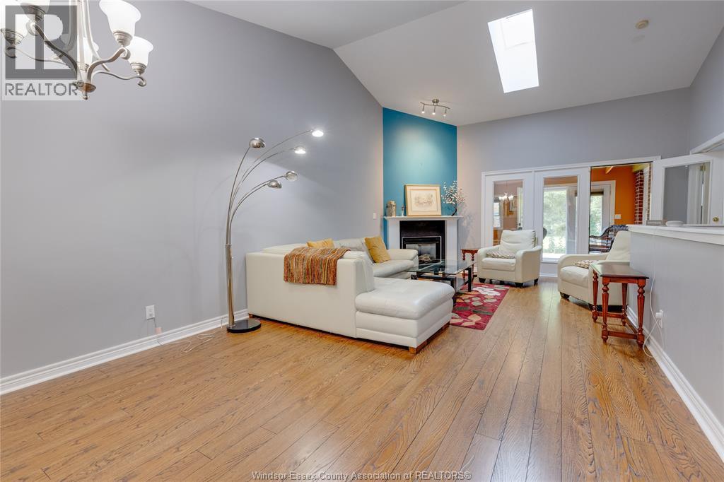 330 Saddle Lane, Kingsville — photograph 3