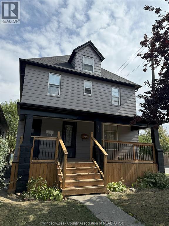 792 Pierre #UPPER, Windsor — primary photograph
