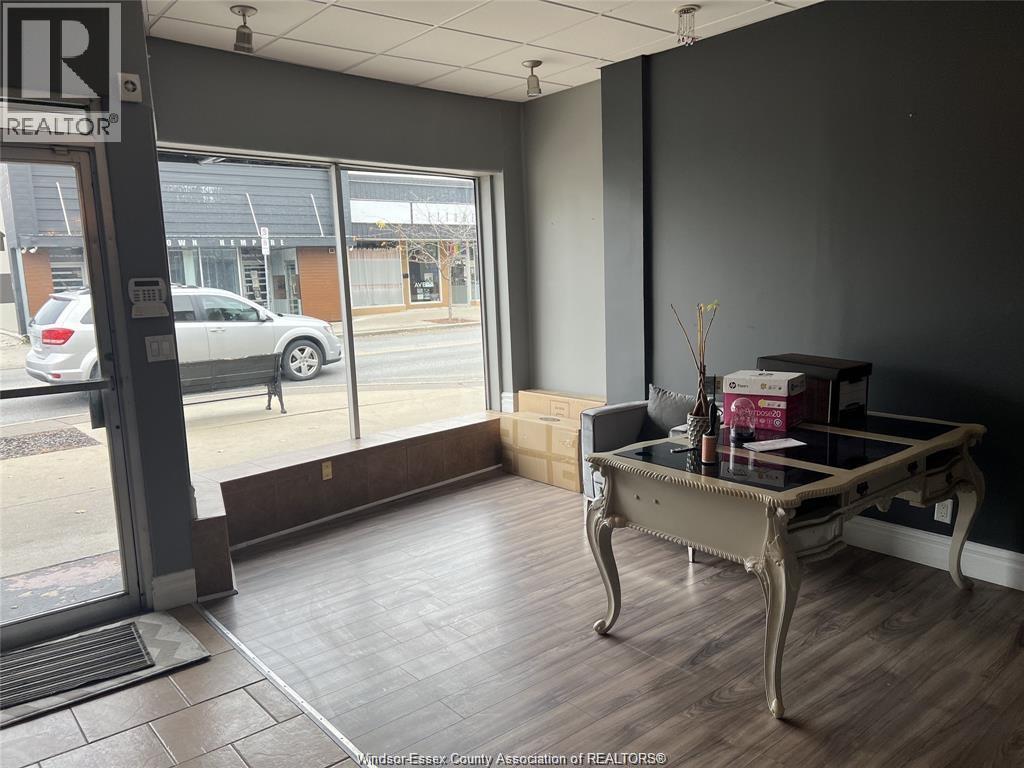 1321 Ottawa Street, Windsor — photograph 2