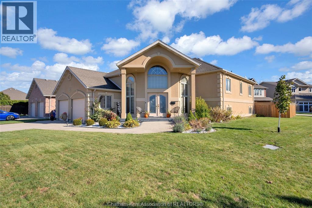 Single Family — 45 Morning Glory Lane, Chatham, Ontario
