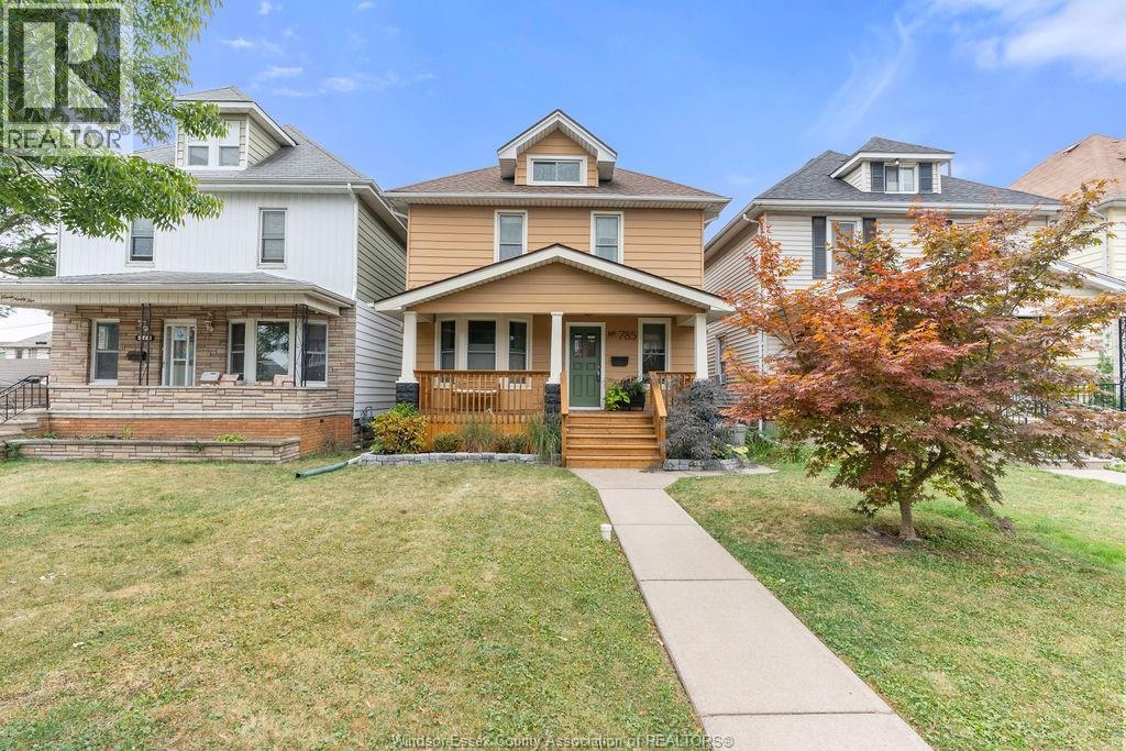 785 Moy Avenue, Windsor — photograph 3