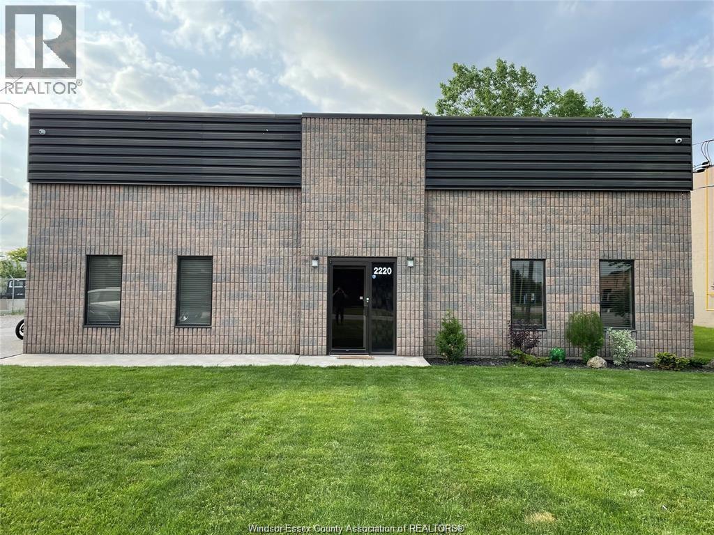 2220 Olympia Drive #4 & 5, Oldcastle — primary photograph