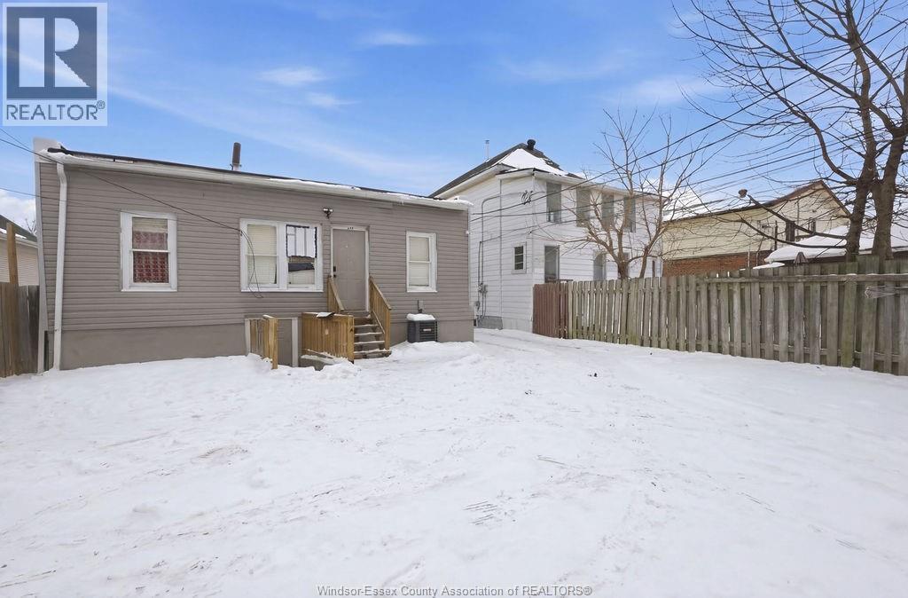 1623-25 Drouillard, Windsor — photograph 3